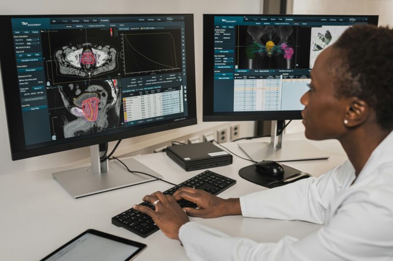 How the Healthcare Industry Is Adapting to AI-Powered Workflows