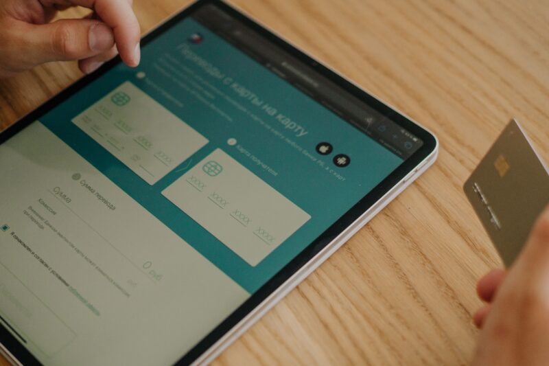 Why The Global Fintech Market Is Racing Toward $460 Billion This Year
